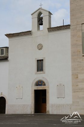 San Giovanni Rotondo - Bazylika Matki Bożej Łaskawej - Kościół Klasztorny