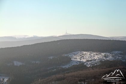 Kopa Biskupia - panorama z wieży, a w tle Pradziad