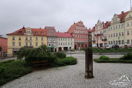 Duszniki Zdrój - rynek i pręgierz.