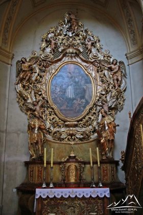 Ołtarz św. Jana Nepomucena.