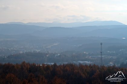 Wzgórze Gedymina - Widok w stronę Waligóry (933 m n.p.m.) i Suchawy (928 m n.p.m.).